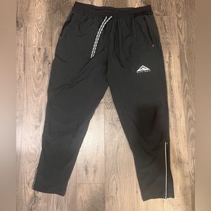 Nike Trail Pants